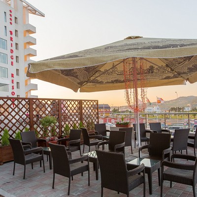 СПА отель "Bridge Resort" / "Бридж Резорт" - Фронт-бар "Курортный"