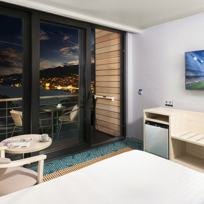 «Green park Yalta-Intourist»/«Грин Парк Ялта-Интурист» отель - Стандарт улучшенный с двумя односпальными кроватями