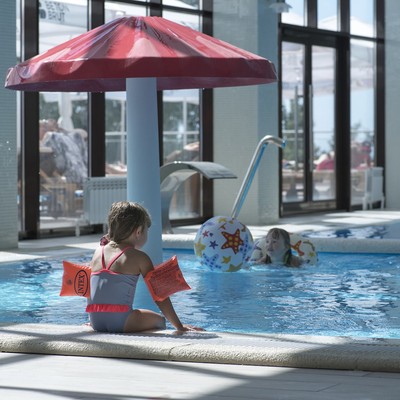 Отель "Beton Brut Resort" - Детский бассейн