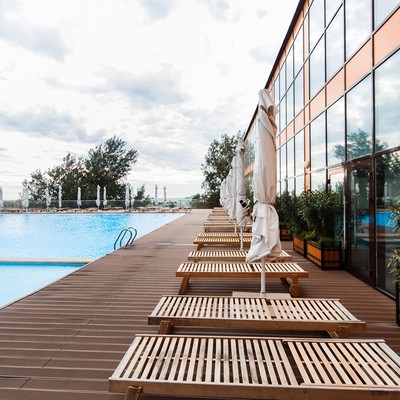 Отель "Beton Brut Resort" - Открытый бассейн