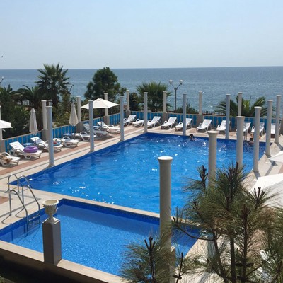 Гостинично-санаторный комплекс "Alex Resort & Spa Hotel" - Бассейн с морской водой