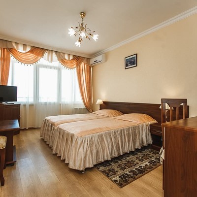 Лечебно-оздоровительный комплекс «Горный воздух» - 2-х местный 1-но комнатный номер «Стандарт ПК» с балконом к. Б (вид на море)