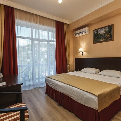 Лечебно-оздоровительный комплекс «Горный воздух» - 2-х местный 1-но комнатный номер с балконом в корп. А (вид на горы)