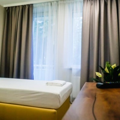 Amza Park Hotel - Стандарт одноместный с балконом КОРПУС №2.