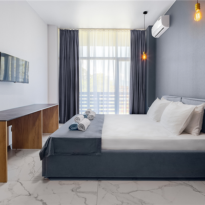 Bruni Loft Hotel - Luxe с балконом