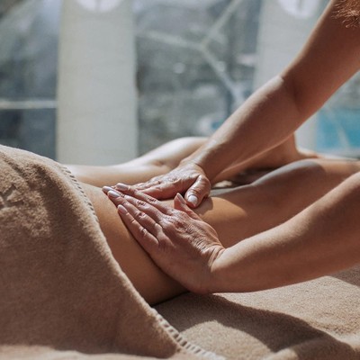 Глэмпинг Pine River 3* - Массажный кабинет