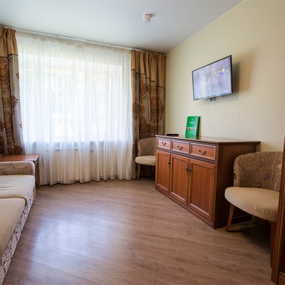 Санаторий "Елочки" ФГБУ "МФК Минфина Россия" - Люкс 2-местный 2-комнатный