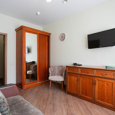 Санаторий "Елочки" ФГБУ "МФК Минфина Россия" - Люкс 2-местный 2-комнатный