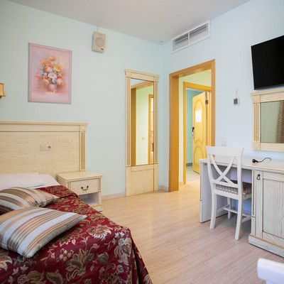 Санаторий "Елочки" ФГБУ "МФК Минфина Россия" - Улучшенный стандарт 1-местный 1-комнатный