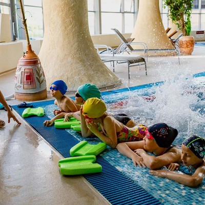 Загородный отель "Чайка" - Бассейн с панорамным видом