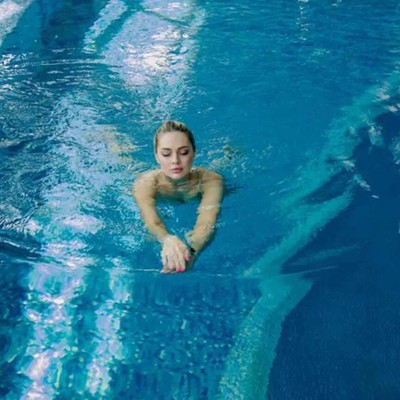 Загородный отель "Чайка" - Бассейн с панорамным видом