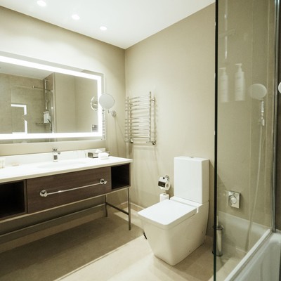 Кортъярд Марриотт Сочи Красная Поляна - Представительский люкс с джакузи и террасой