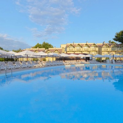 ALEAN FAMILY RESORT & SPA DOVILLE - Комплекс открытых бассейнов