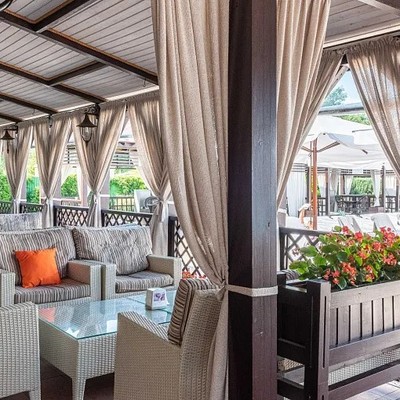 ALEAN FAMILY RESORT & SPA DOVILLE - Снек-бар "Бон Аппетит"