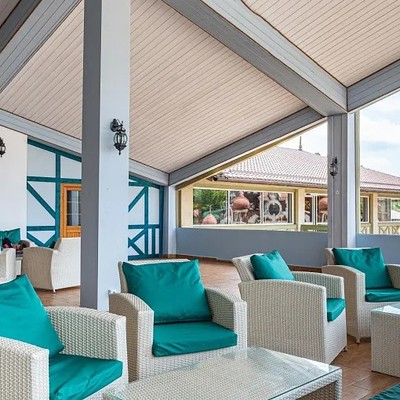 ALEAN FAMILY RESORT & SPA DOVILLE - Снек-бар "Марини"