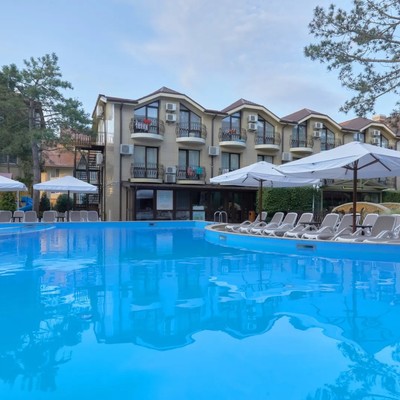 ALEAN FAMILY RESORT & SPA DOVILLE - Комплекс открытых бассейнов