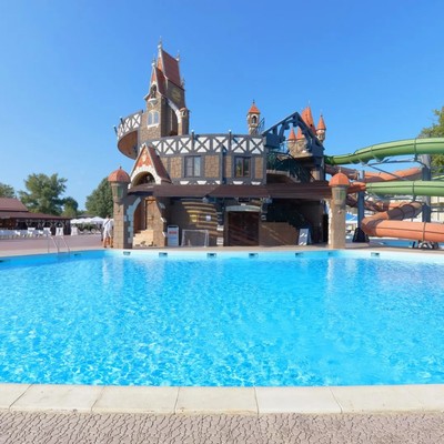 ALEAN FAMILY RESORT & SPA DOVILLE - Бассейн "Замок"
