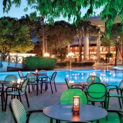 Dobedan World Palace (Ex. Brand Alva Donna World Palace) - Pool Bar