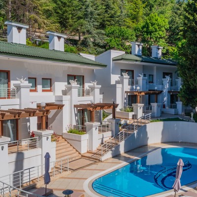 Отель More SPA & Resort - Бассейн 8 виллы